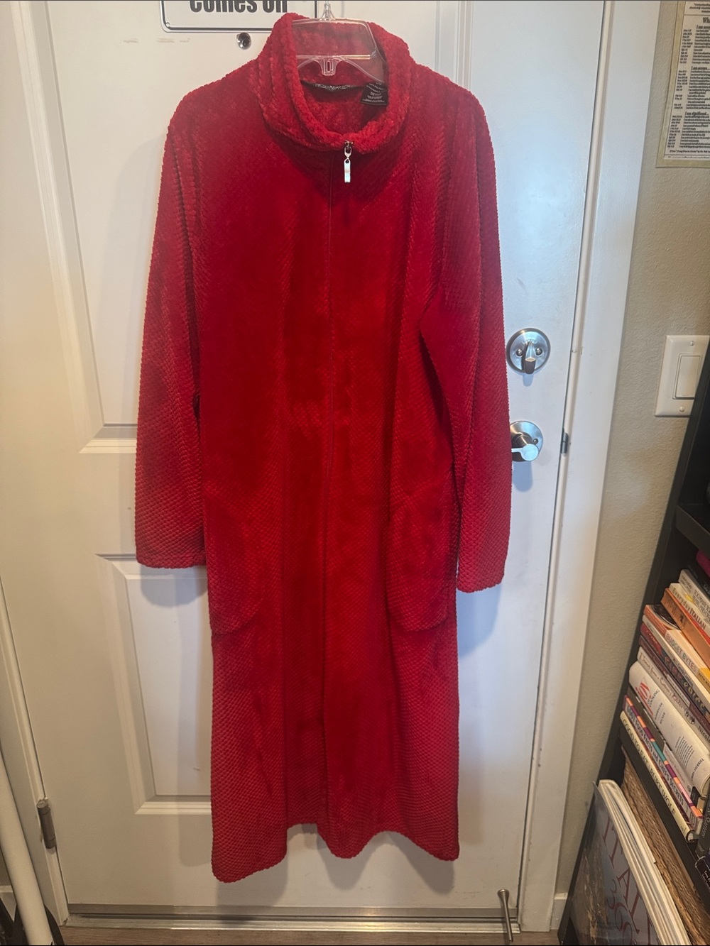 NOIR JASMINE ROSE Red Long Plush Robe with Pockets